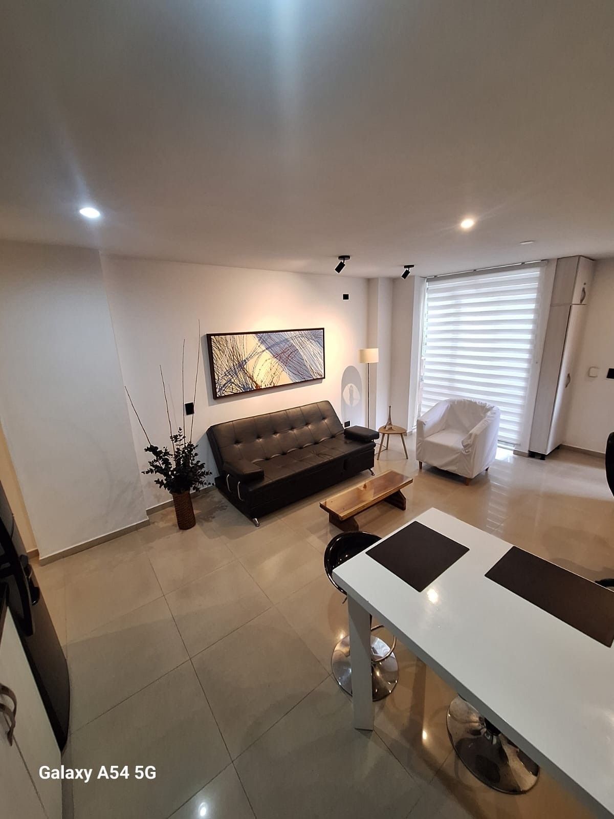 Apartaestudio juananbu aprobado para rentas cortas-amoblado