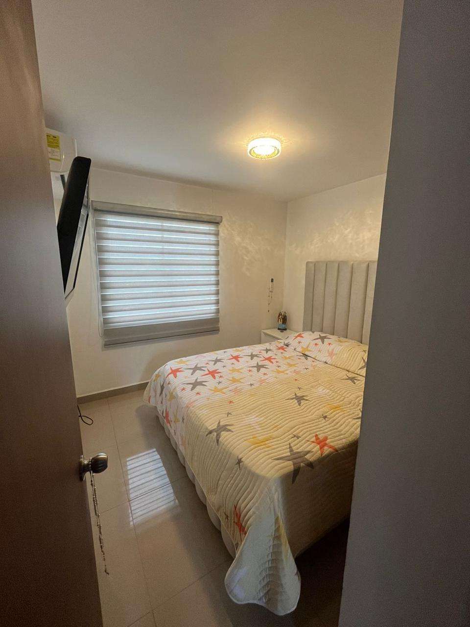 Venta de apartamento en La Hacienda - sur central de Cali, remodelado con amplia área privada