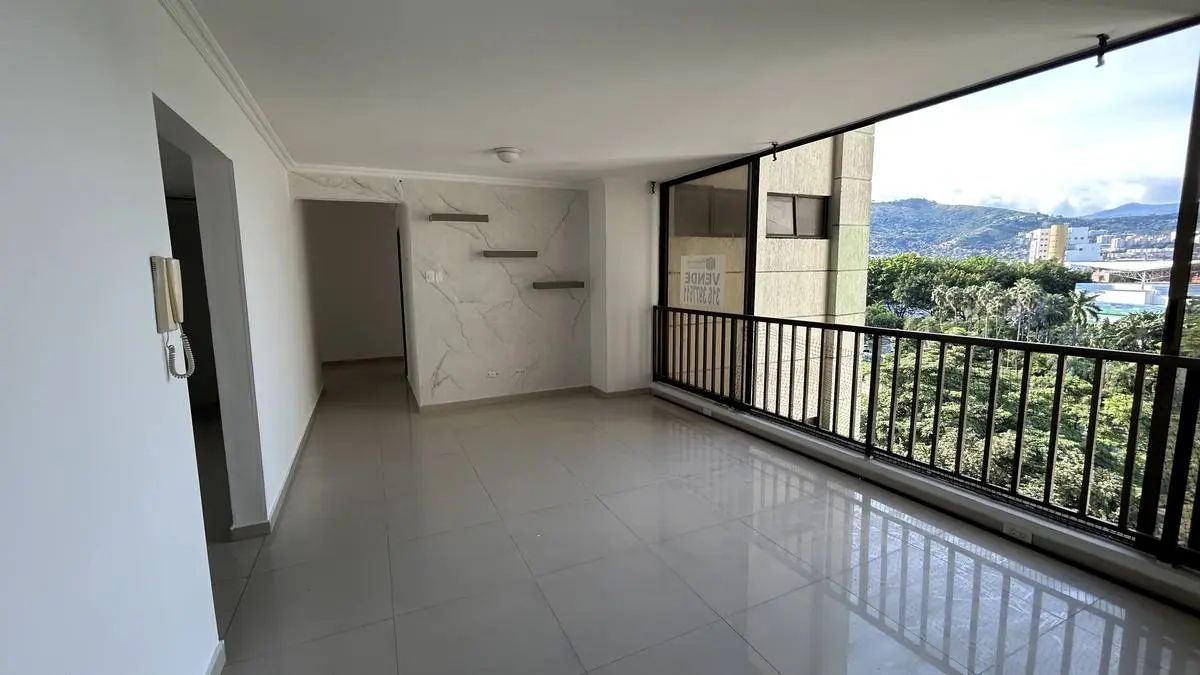 Apartamento camino real torres de la 50