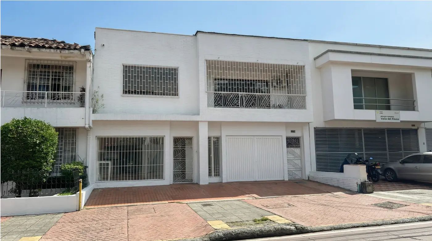 Casa granada con proyeccion inmobiliaria