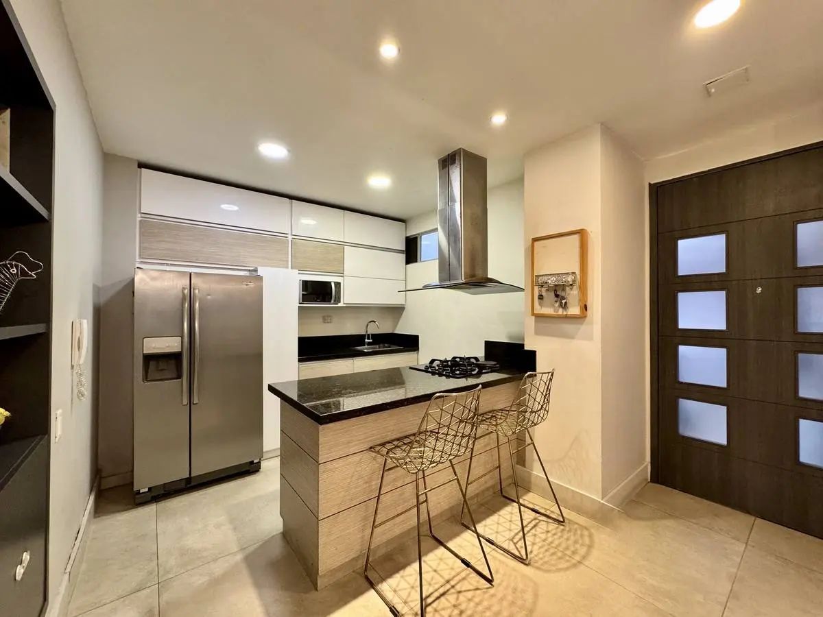 Penthouse amoblado con terraza privada